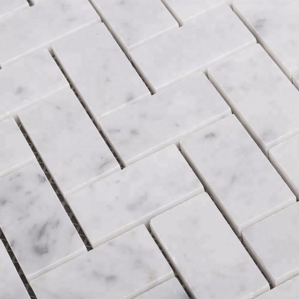 Carrara White Herringbone Marble Mosaic Tile – 10mm polished sheets featuring 25x48mm