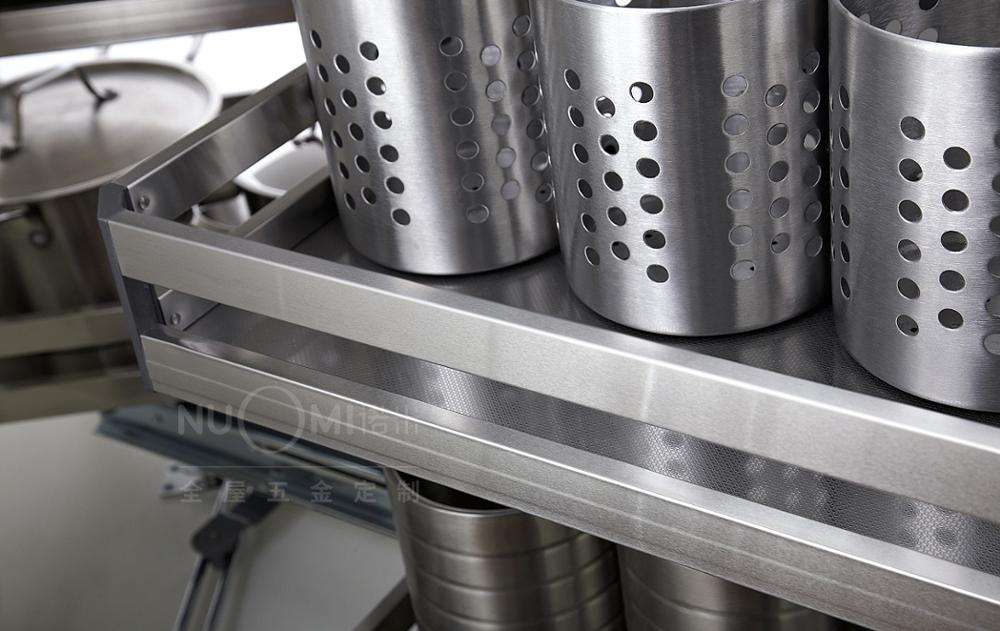 NUOMI's 900mm Cabinet Magic Corner.